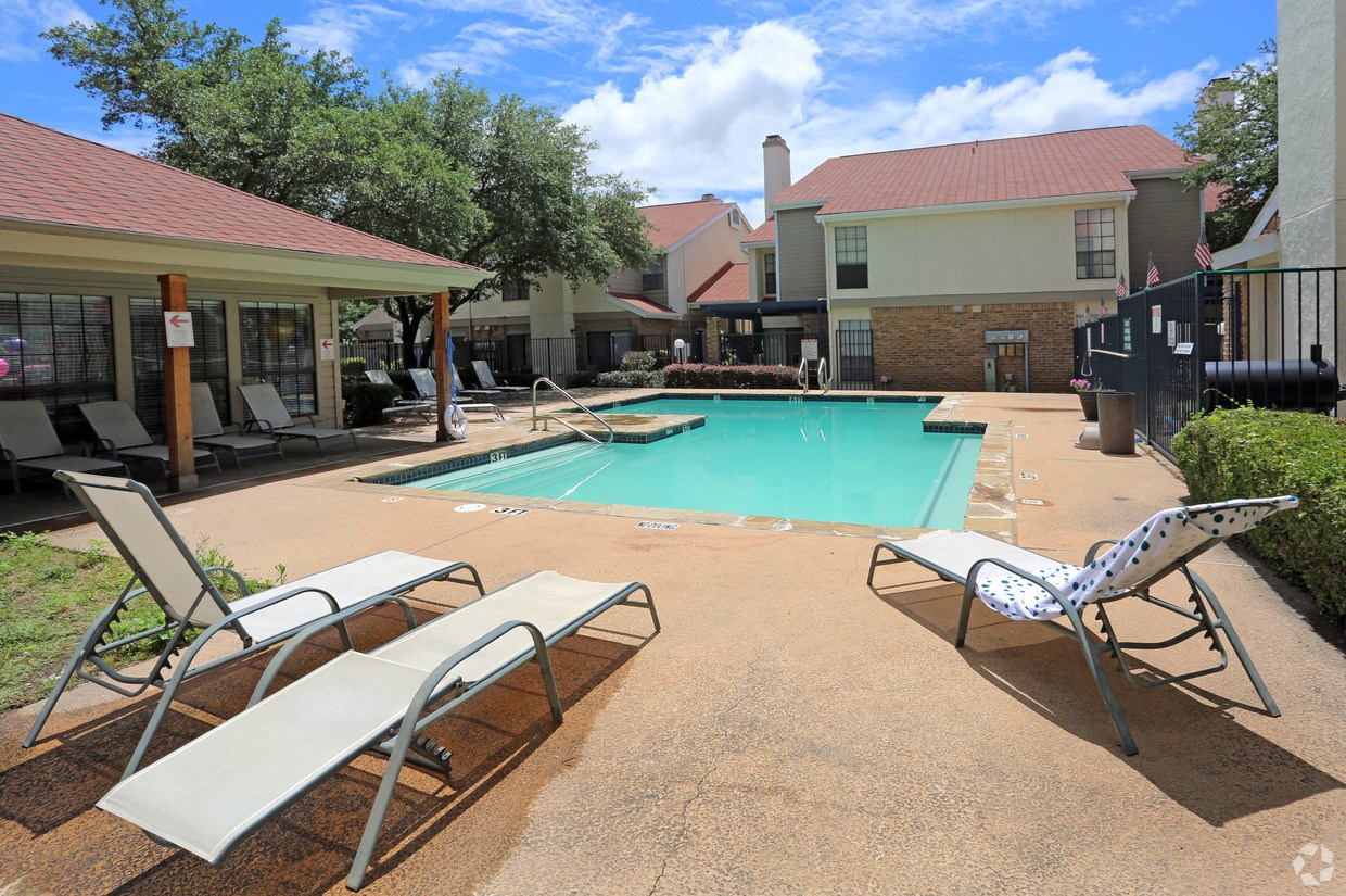 Fielder Crossing Apartments, 1727 Westview Terrace, Arlington, TX RentCafe